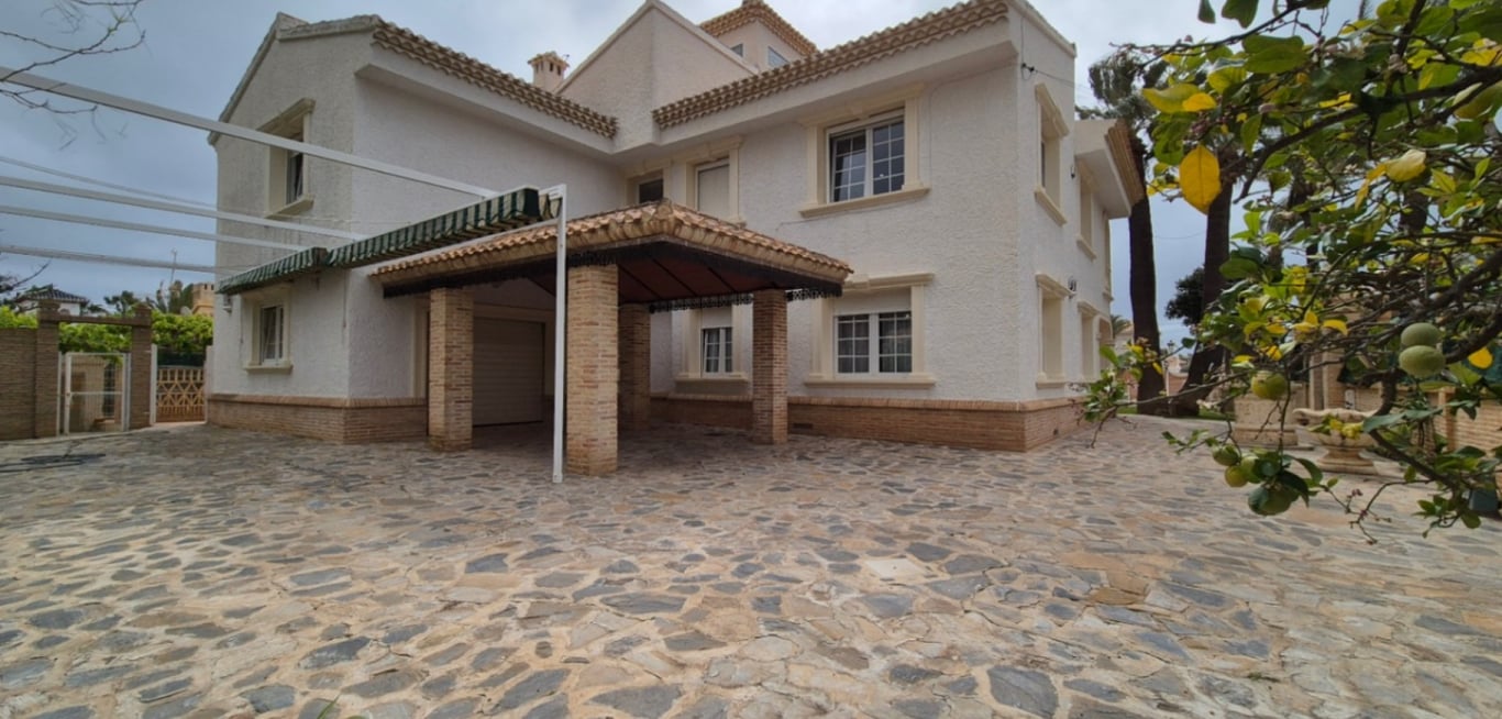 House in La Zenia