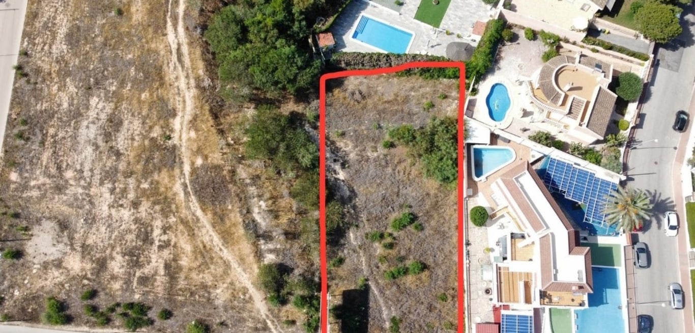Land in Los Balcones