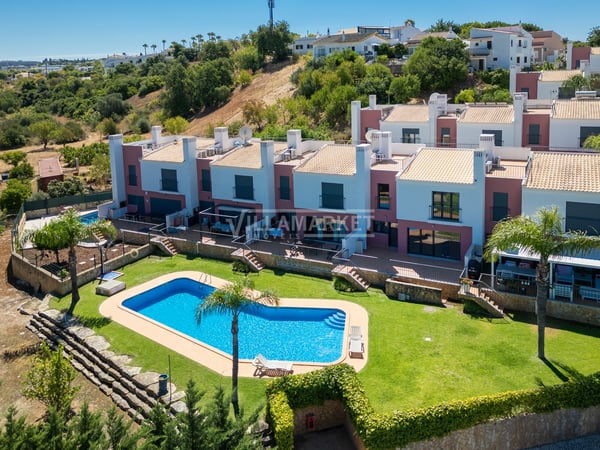 Villa in Guia - view 1