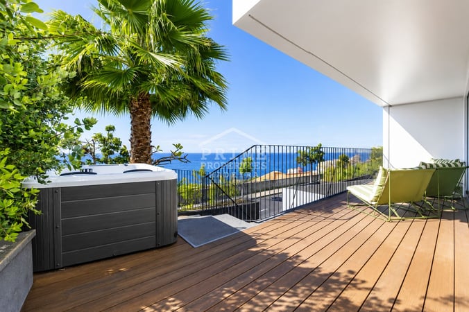 Villa in Sao Martinho - view 1