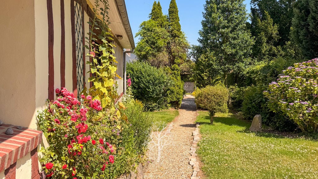 House in Sotteville-sur-Mer - Image 3