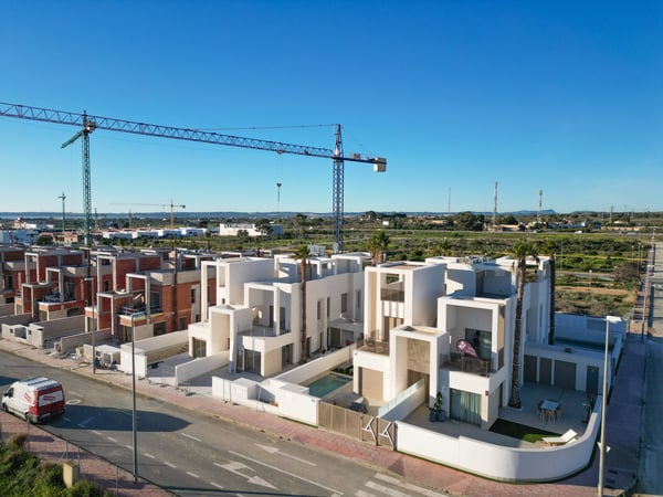 House in Los Alcazares - view 1