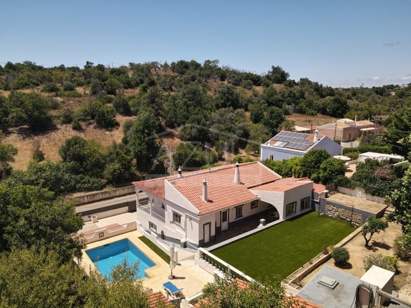 Villa in Boliqueime - view 1