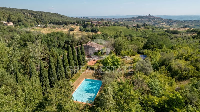 House in San Gimignano - view 1