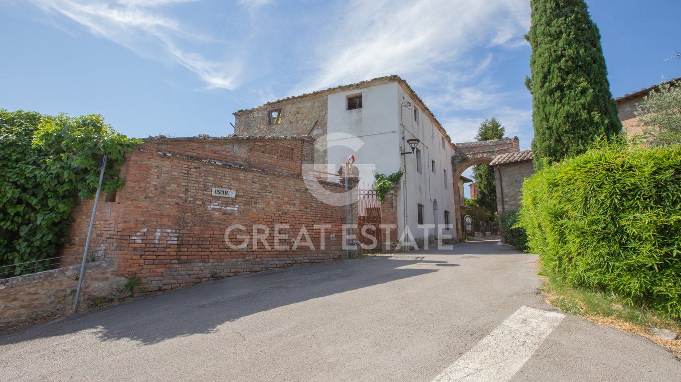 House in Chiusi - Image 2
