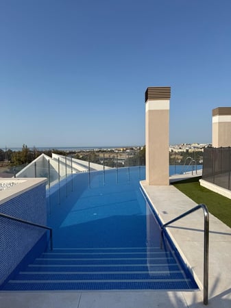 Apartment in Nueva Andalucia - view 1