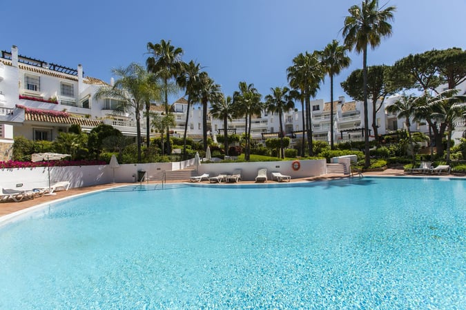 Apartment in Marbella - view 1