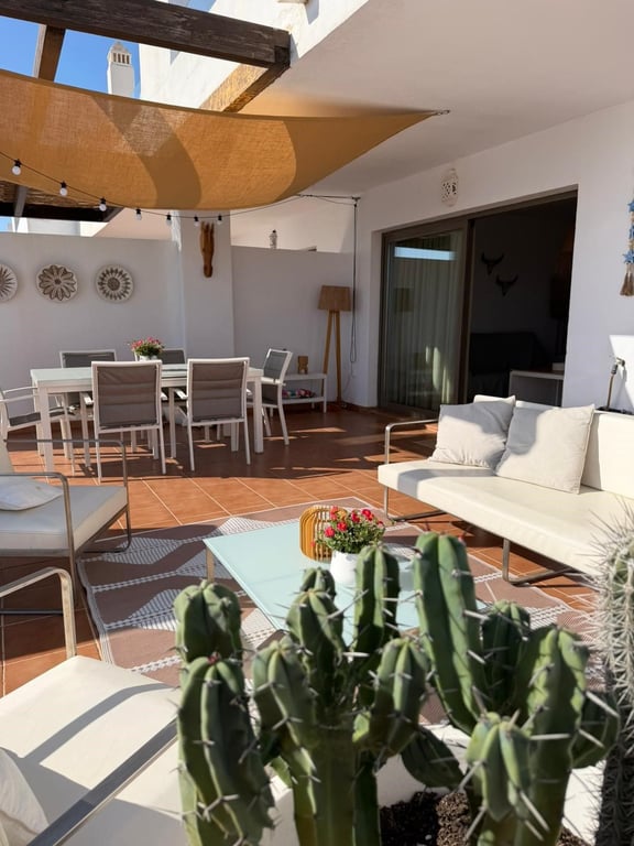 Apartment in La Cala De Mijas - Image 2