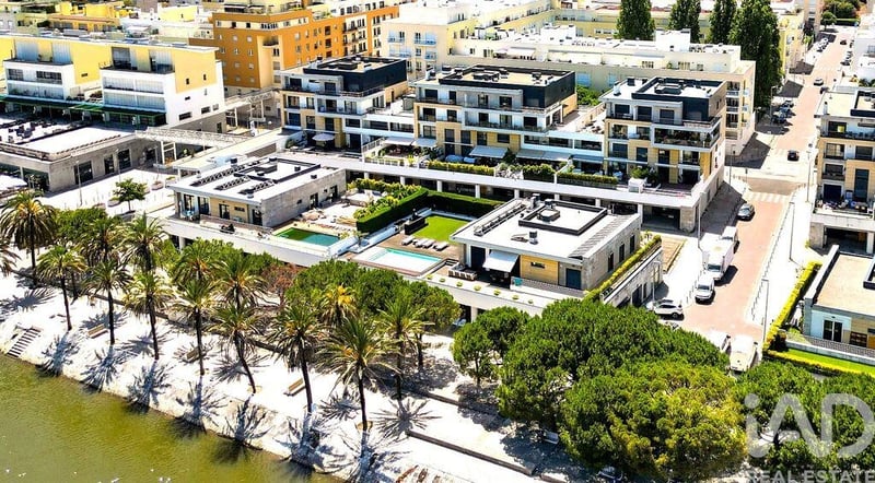 Apartment in Olivais - view 1