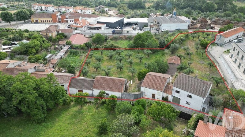 House in Espinhal - view 1