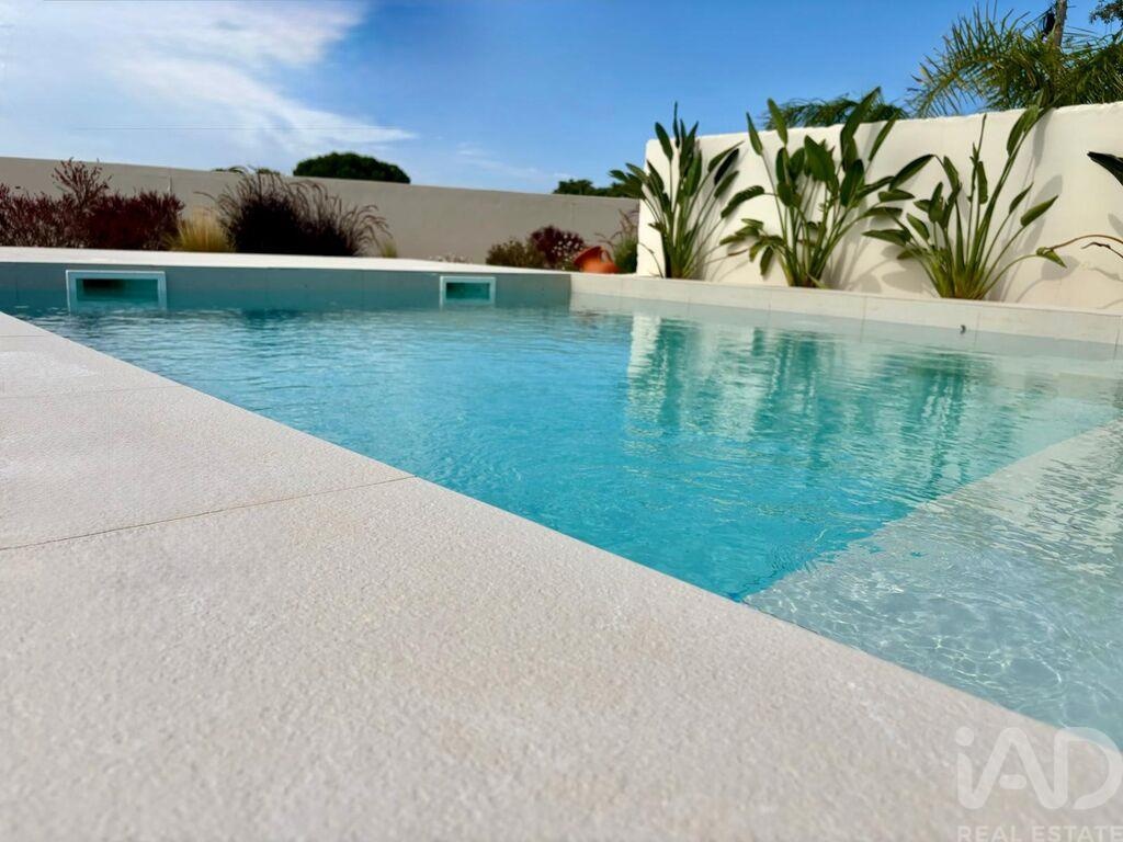 House in Lagoa - Image 3