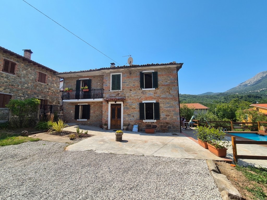 House in Villa Collemandina