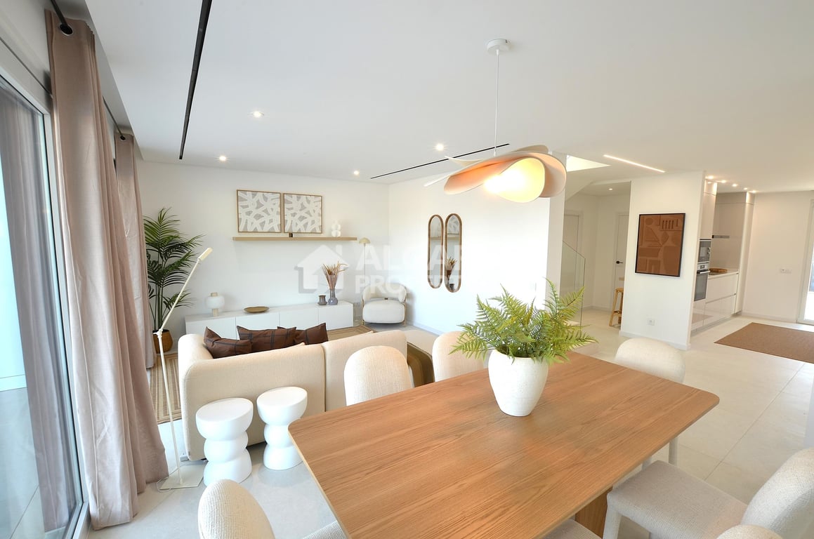 Villa in Quarteira - Image 3