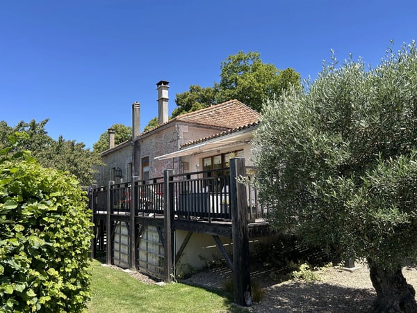 House in Aubeterre-sur-Dronne - view 1