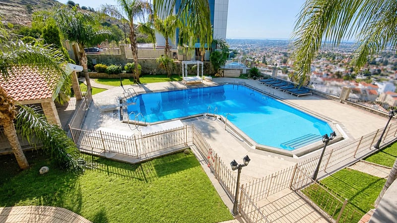 Villa in Mesa Geitonia - view 1