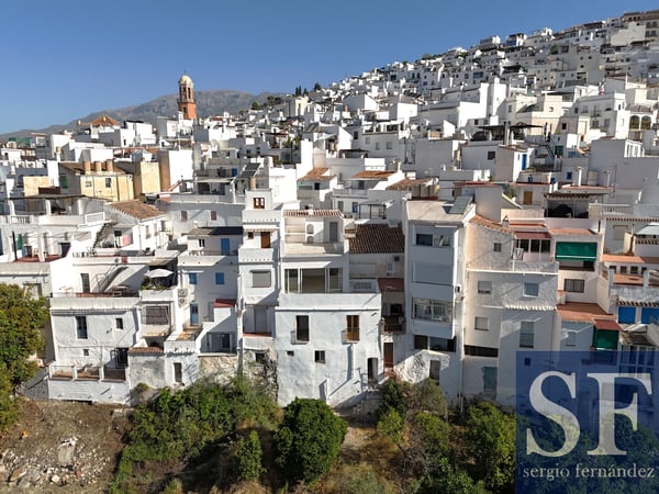 House in Competa - view 1