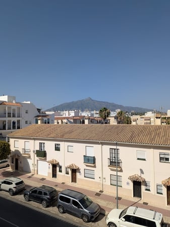 Apartment in San Pedro de Alcantara - view 1