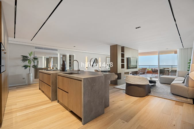 Apartment in Nueva Andalucia - view 1