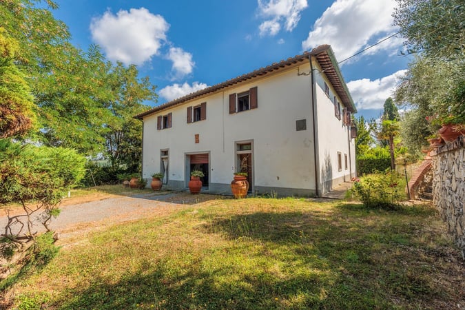 House in Peccioli - view 1