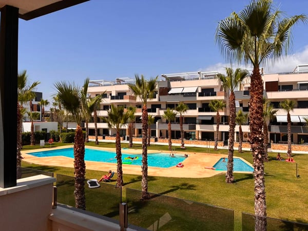 Apartment in Urbanizacion los Balcones - view 1
