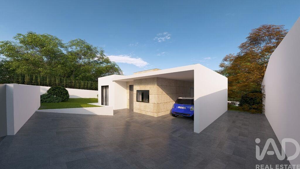 Land in Parceiros - Image 3