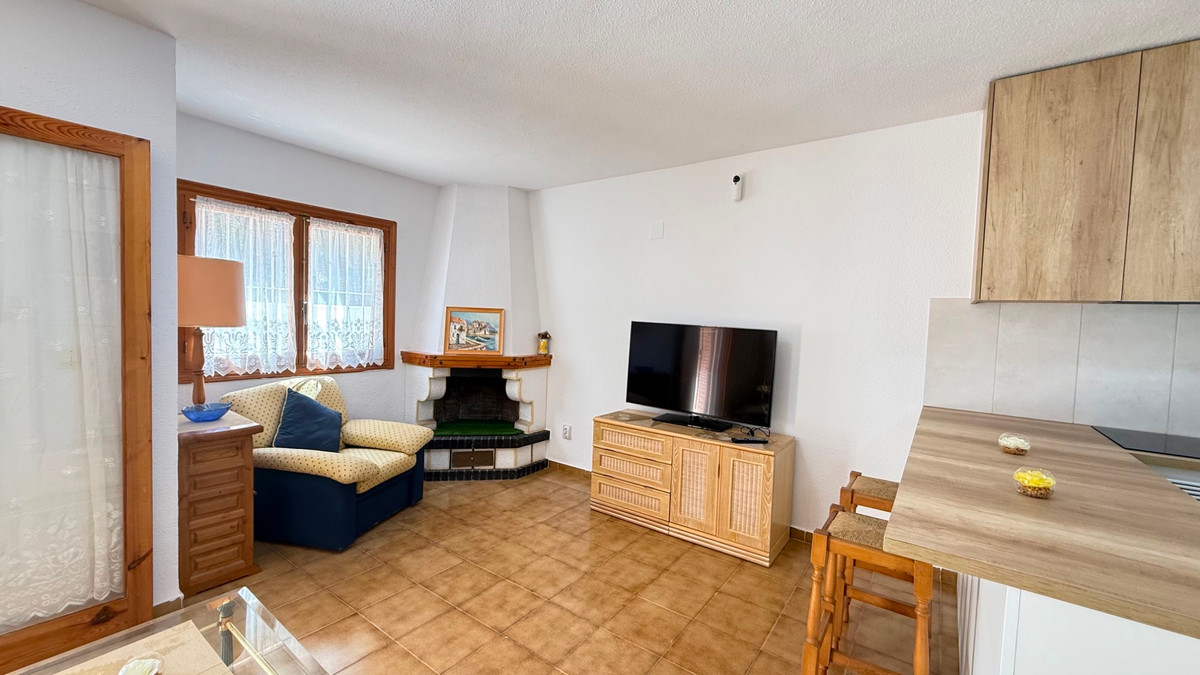 Apartment in Playa Flamenca - Image 3
