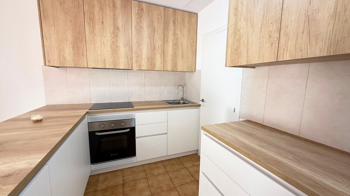 Apartment in Playa Flamenca - Image 2