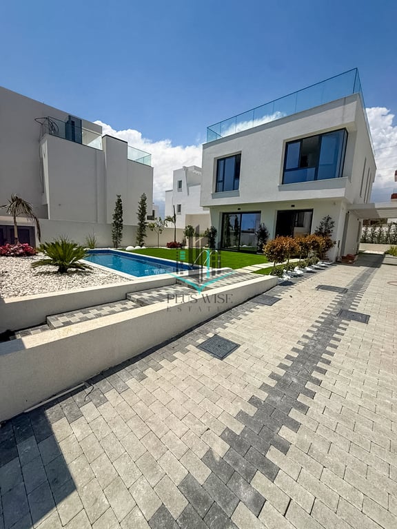 Villa in Pyla - Image 3