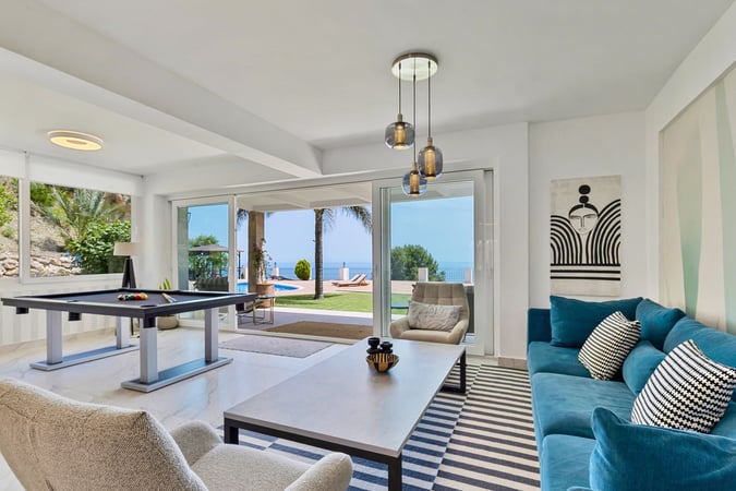 Villa in Marbella - view 1
