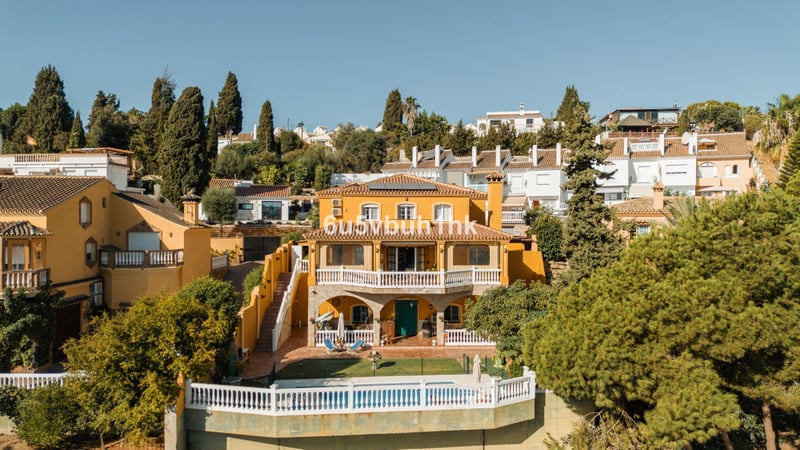 Villa in Malaga - view 1