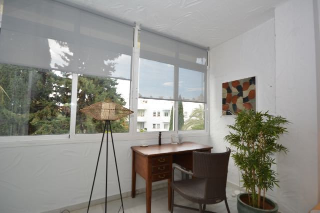Apartment in Nueva Andalucia - Image 3