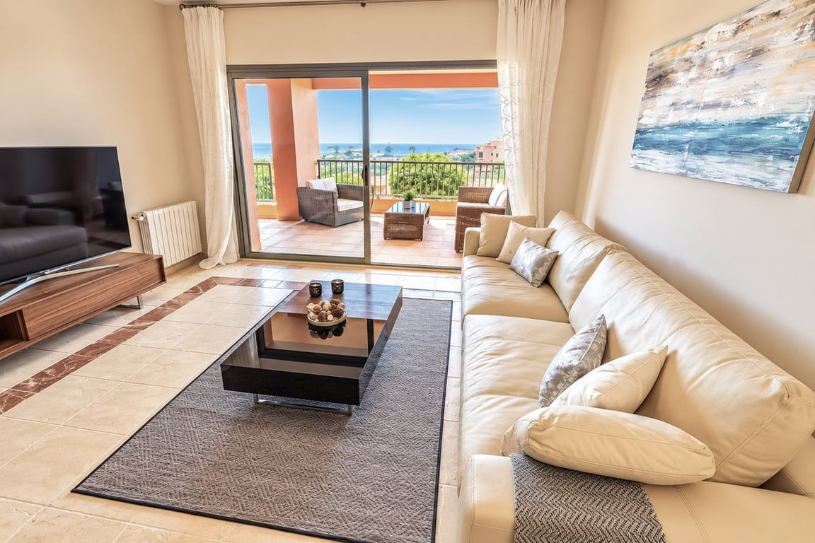 Apartment in Calla de Mijas - Image 2