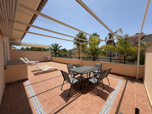 Penthouse in Elviria - view 1