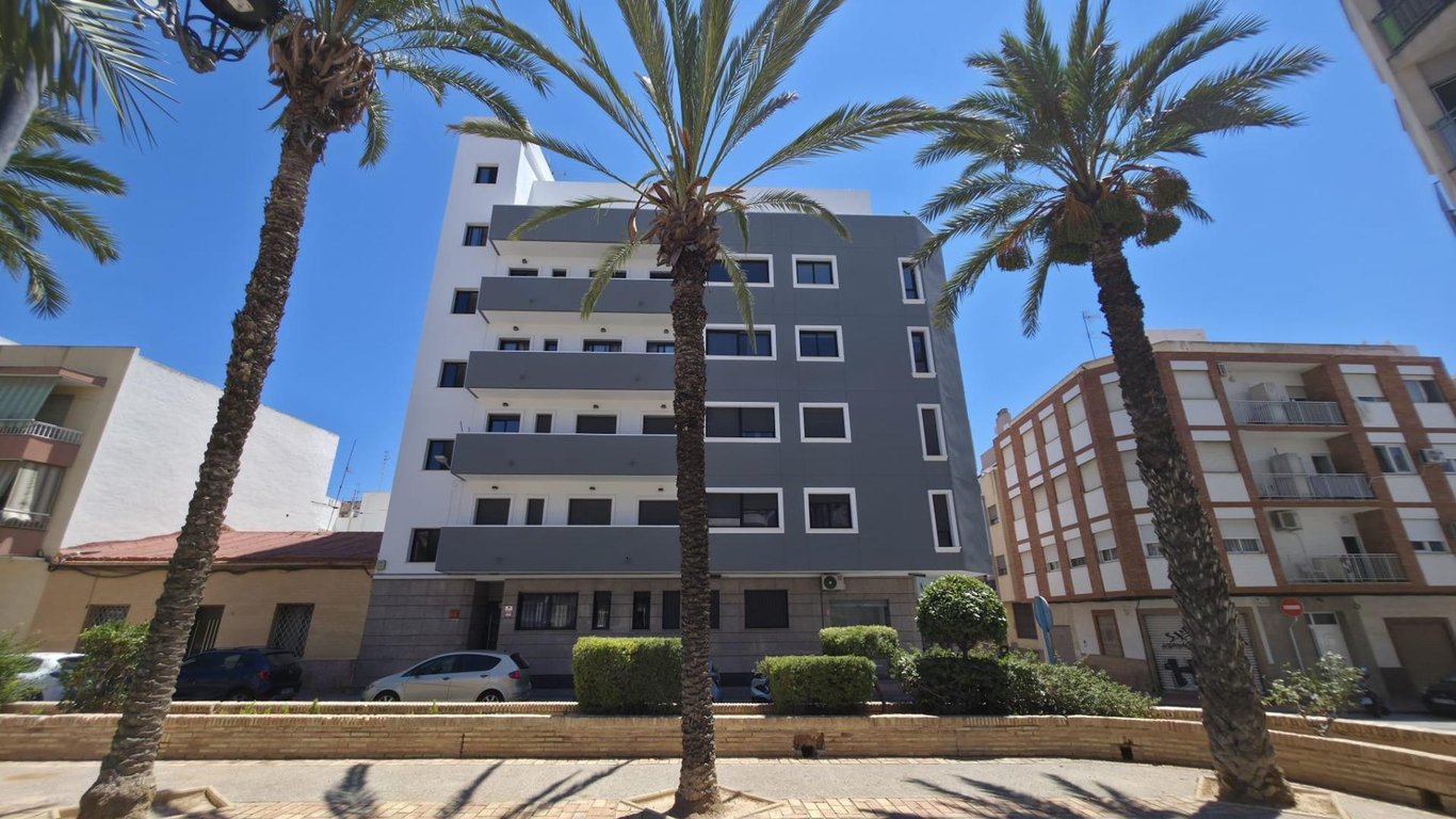 Apartment in Torrevieja - Image 3