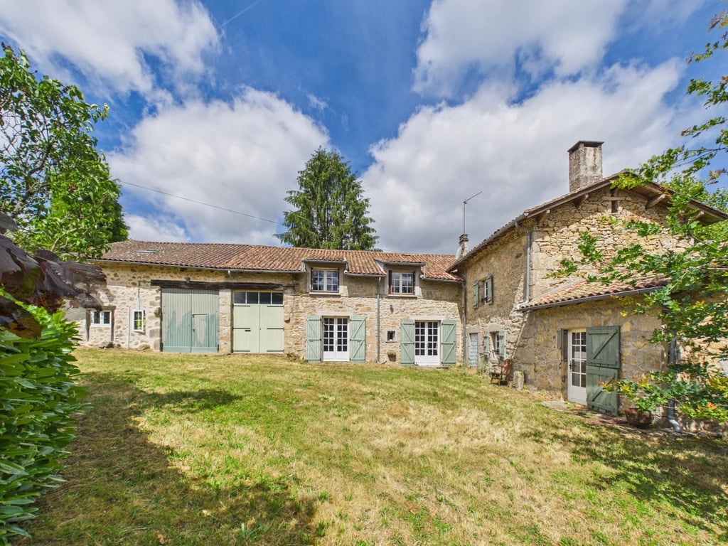 House in Abjat-sur-Bandiat