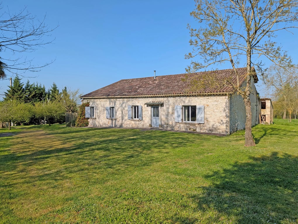 House in Monbahus - Image 2
