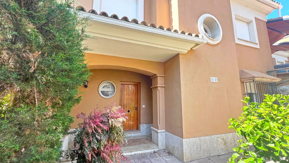 Villa in Marbella - Image 3