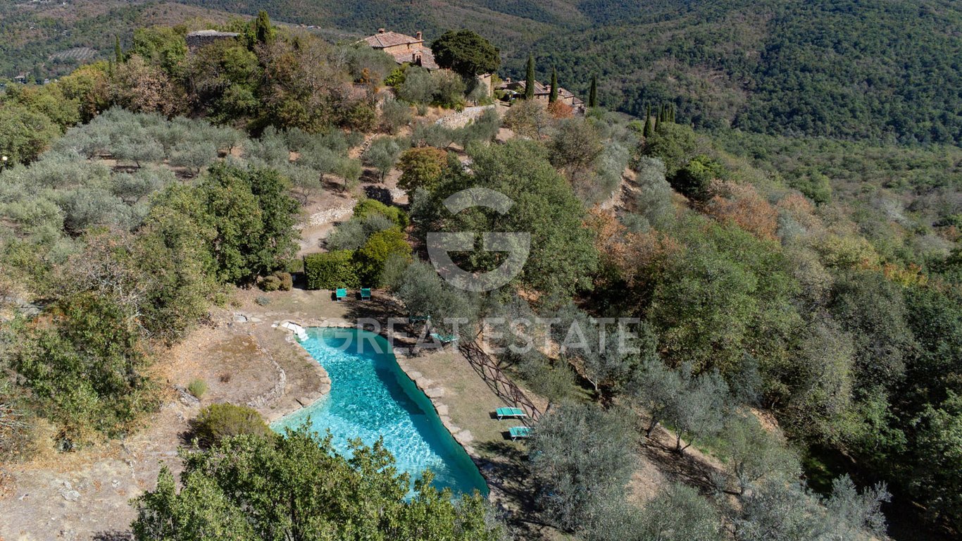 House in Bucine - Image 3