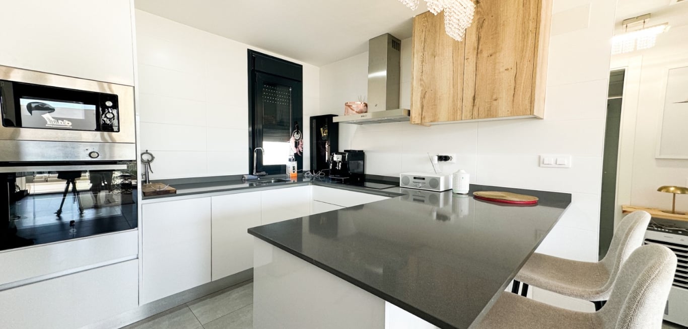 House in Villamartin - Image 2