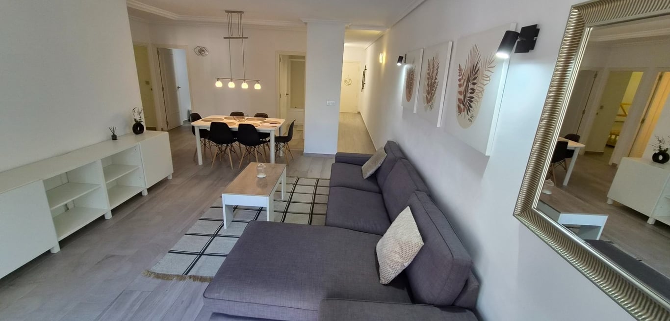 Apartment in Torrevieja - Image 3