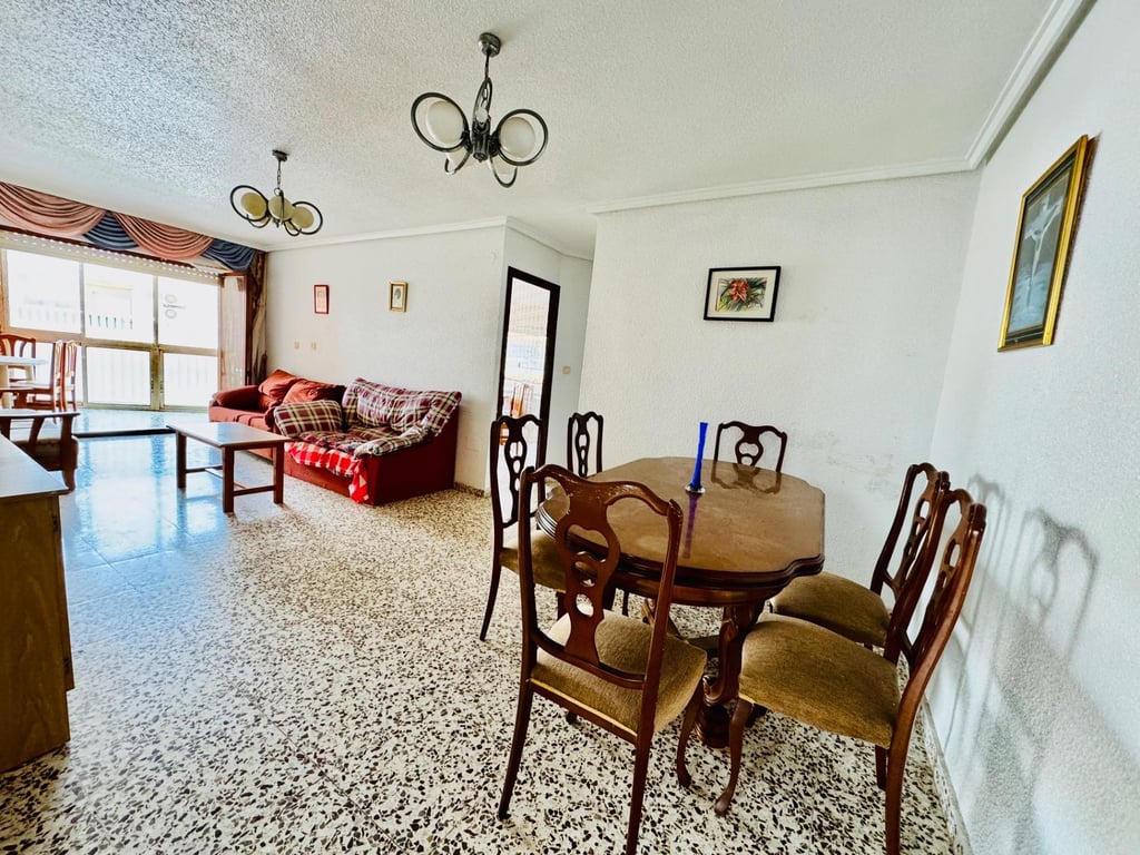 Apartment in Torrevieja - Image 3