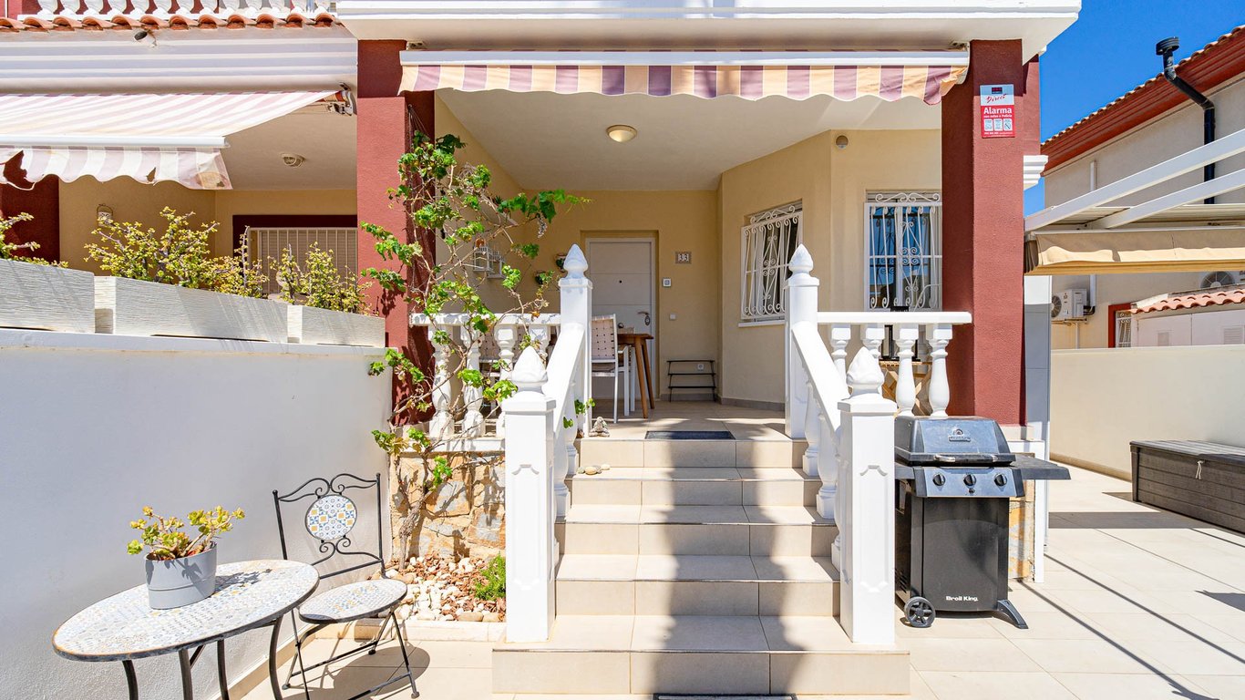 House in Dona Pepa - Image 2