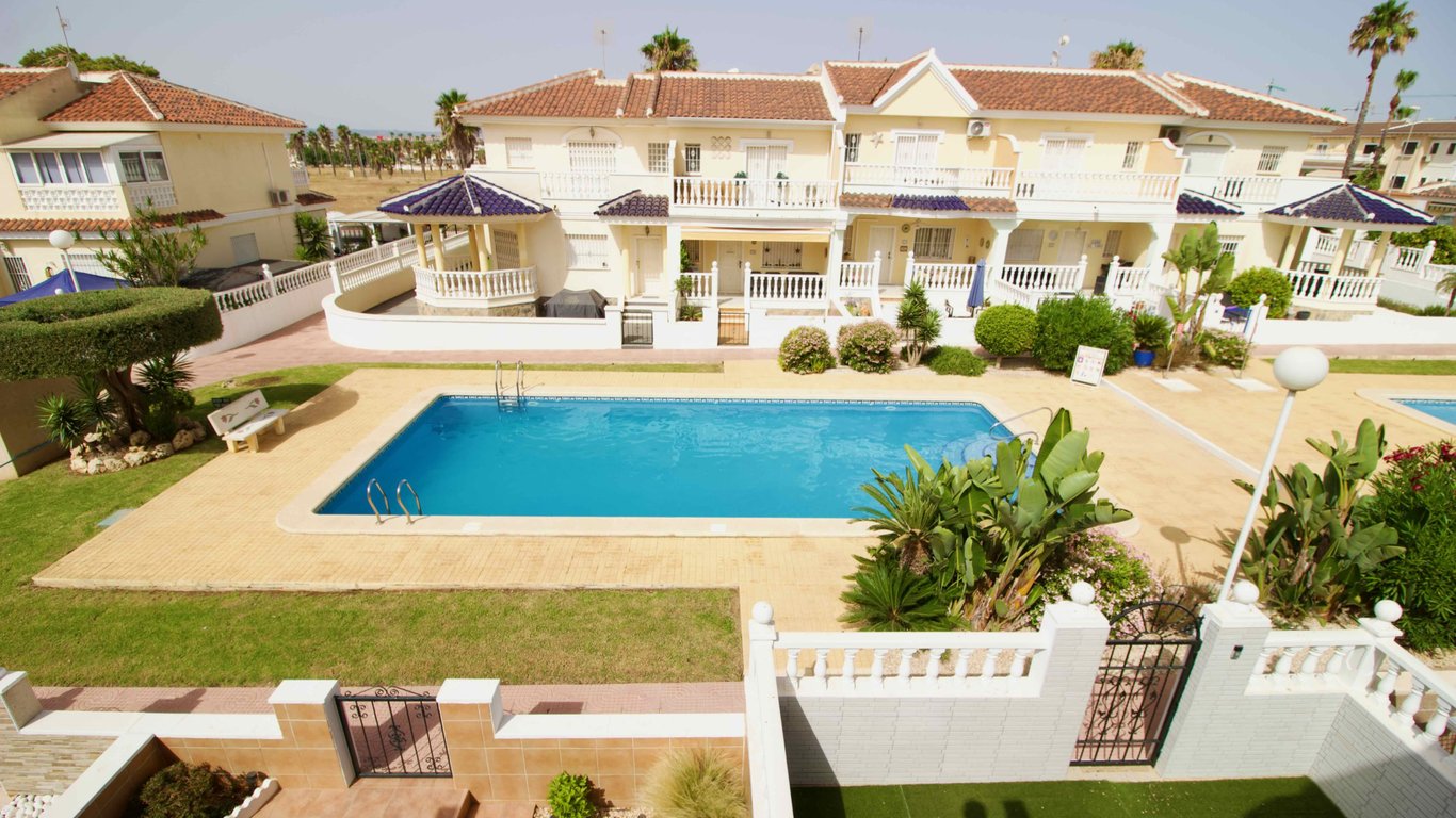House in Dona Pepa - Image 3
