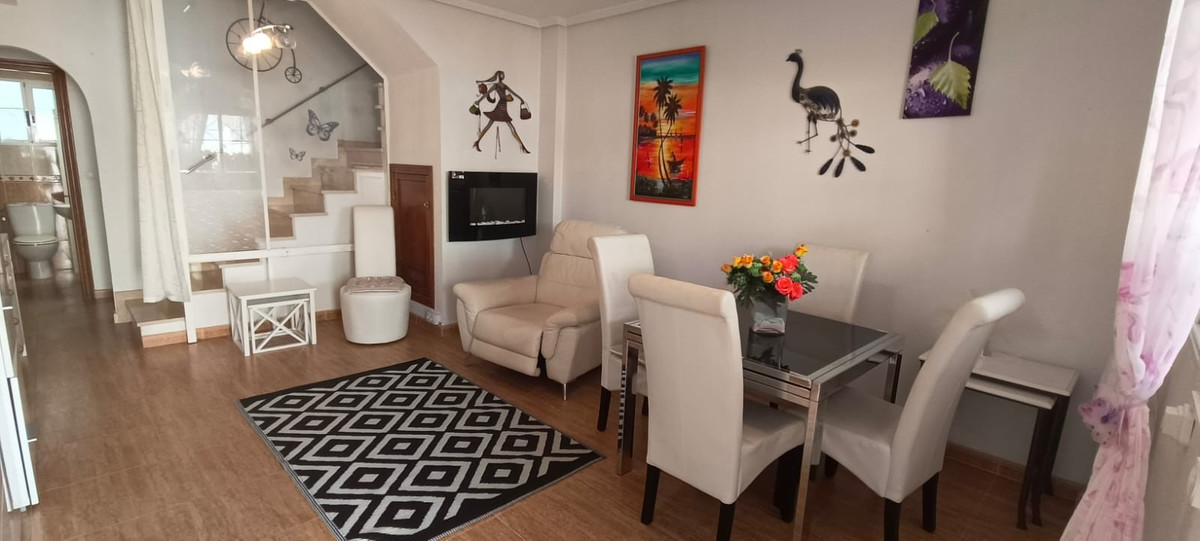 Villa in Playa Flamenca - Image 3