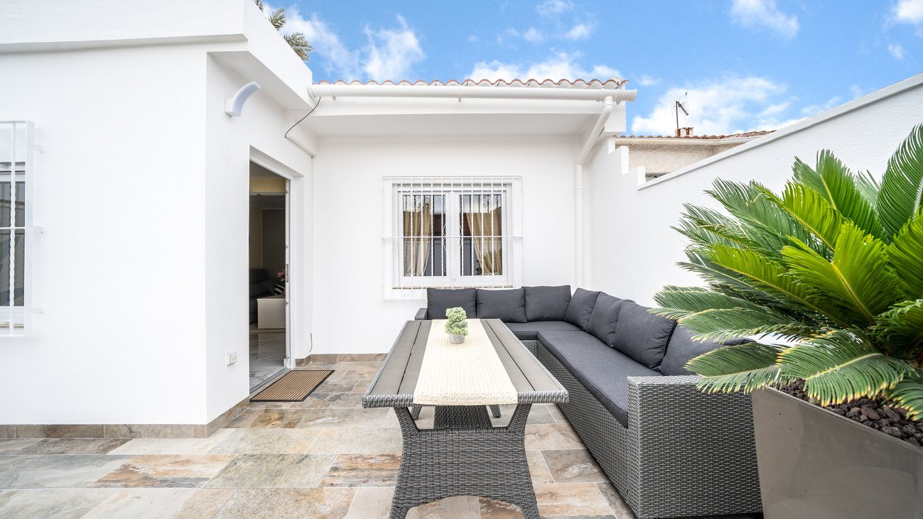House in Torrevieja - Image 2