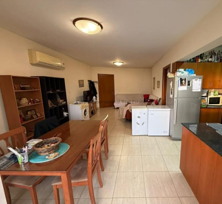 Apartment in Kiti - Image 2