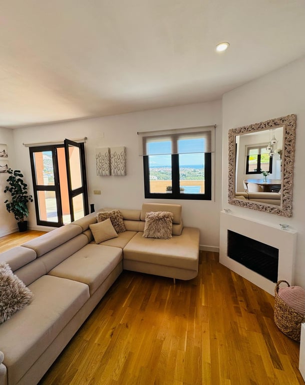 House in Benalmadena - Image 2