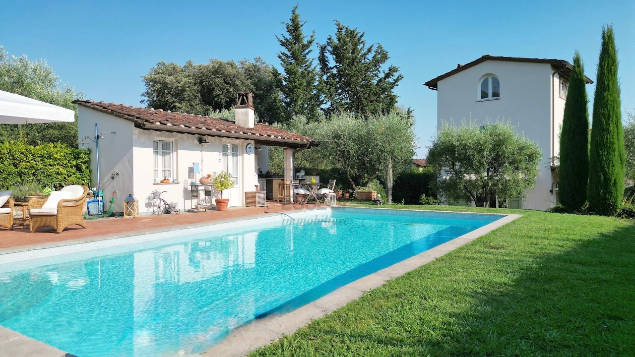 House in Mastiano - Image 2