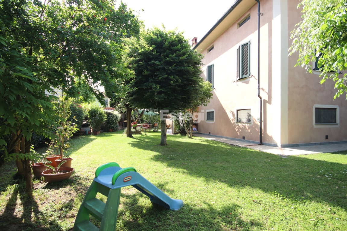 House in Lucca - Image 2