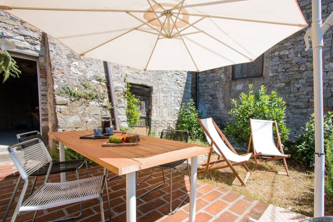 House in Vetriano - Image 2